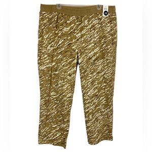 Isaac Mizrahi Live! - SOHO Printed French Terry Crop Pants - Sand - 1X Tall